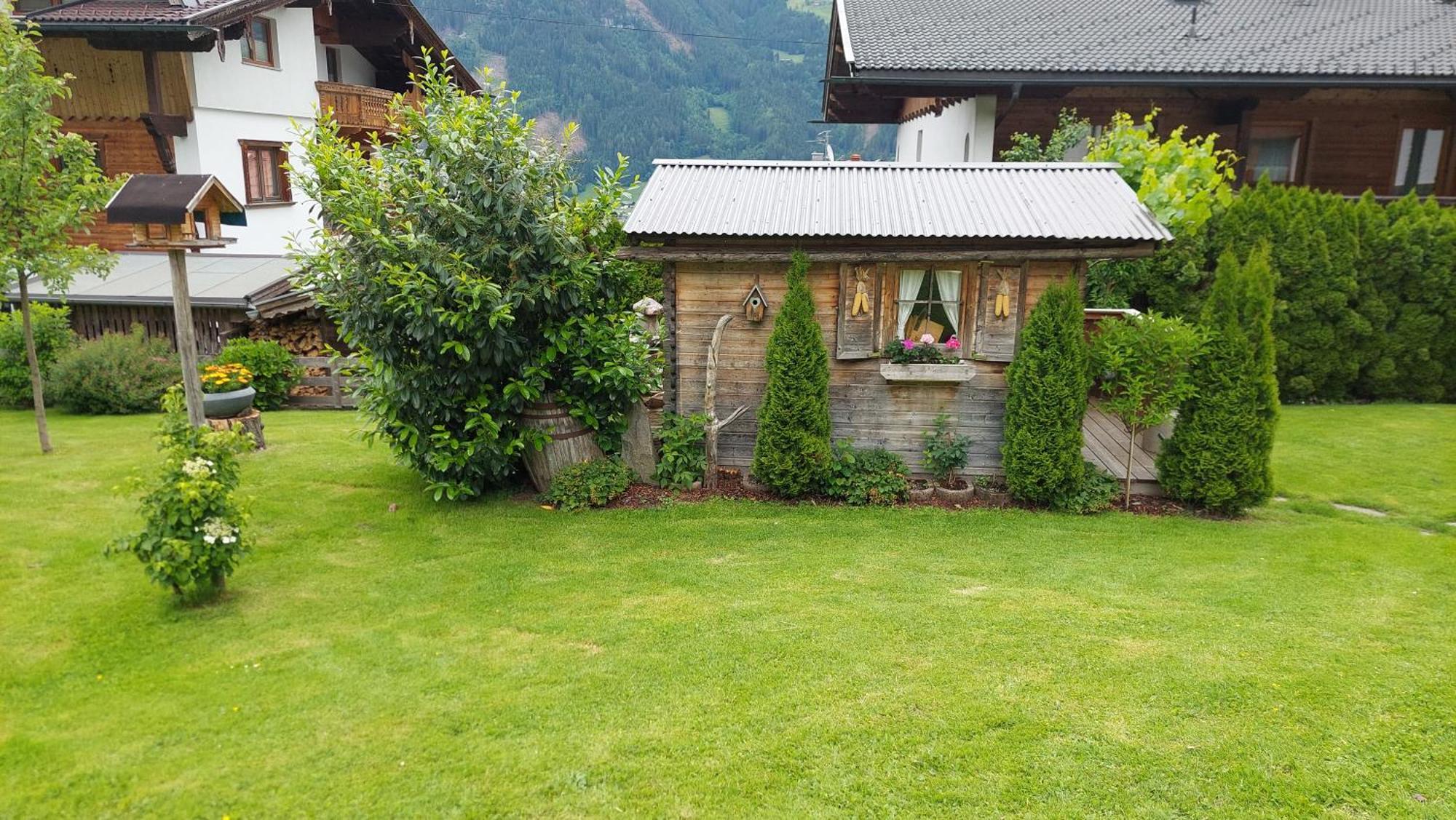 Gaestehaus Christoph Ried im Zillertal Luaran gambar