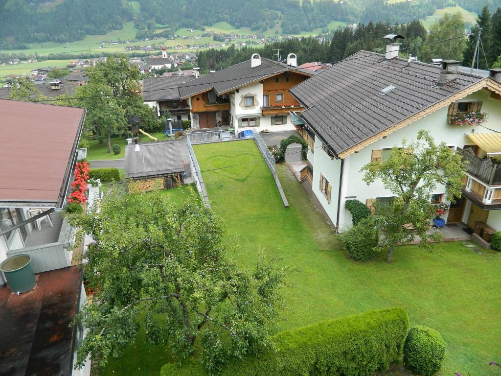 Gaestehaus Christoph Ried im Zillertal Luaran gambar