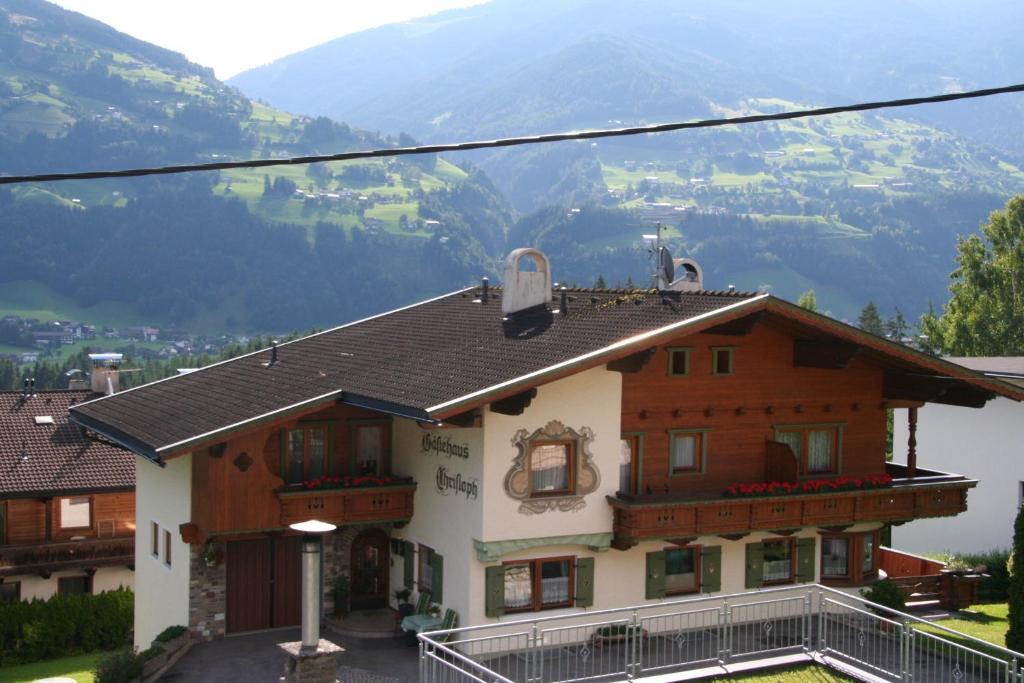 Gaestehaus Christoph Ried im Zillertal Luaran gambar